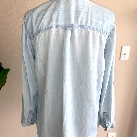 Talbots women’s petites PL 100% tencel lyocell light denim popover shirt LP - Picture 4 of 10